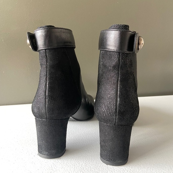 Stuart Weitzman Ankle Boots- Black Leather Mid Height Block Heel- Size 7.5 - Picture 3 of 10